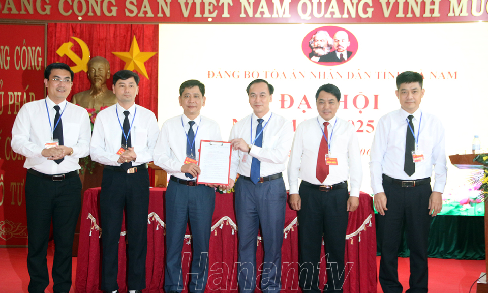 Đảng bộ Tòa án nhân dân tỉnh phấn đấu đạt và vượt các chỉ tiêu đề ra