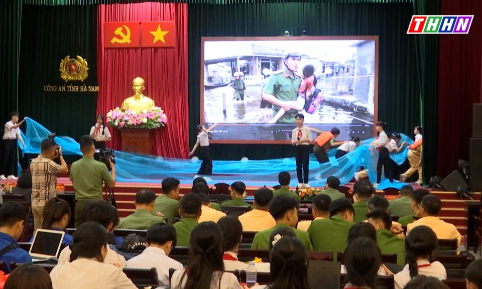 Mỗi tuần một câu chuyện đẹp: Giáo dục thế hệ trẻ về lịch sử truyền thống Công an nhân dân Việt Nam