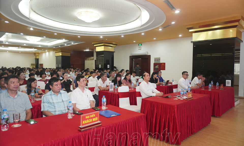 Tập huấn chuyển đổi số cho lãnh đạo các phòng, ban của các cơ quan, đơn vị trên địa bàn tỉnh