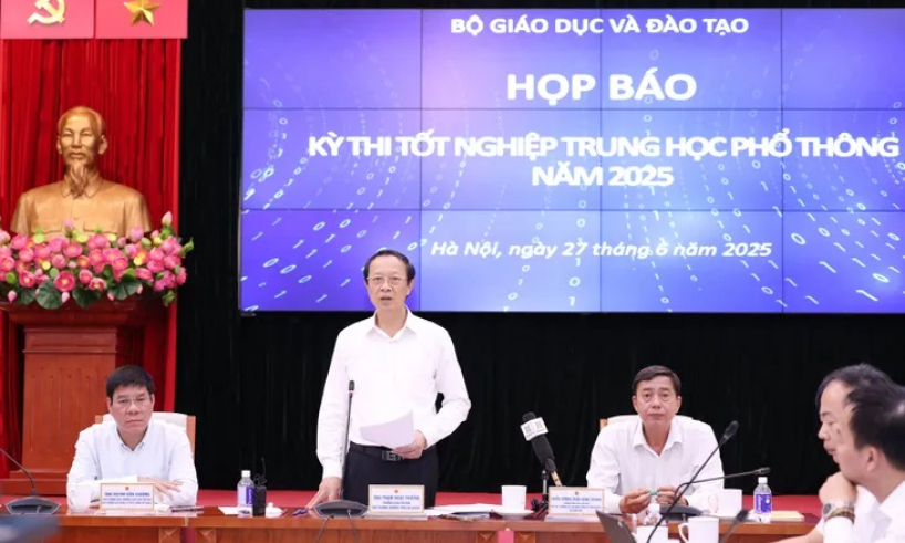 Thí điểm thi tốt nghiệp THPT trên máy tính từ 2027